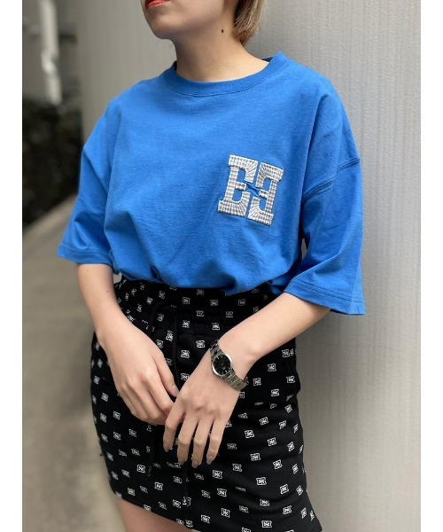 ENVYM（アンビー）の「EロゴBIGtee（Tシャツ/カットソー・レディース・ブルー/ブラック/パープル/ホワイト・FREE）」の4枚目の写真