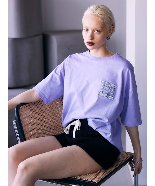 ENVYM（アンビー）の「EロゴBIGtee（Tシャツ/カットソー・レディース・ブルー/ブラック/パープル/ホワイト・FREE）」の8枚目の写真