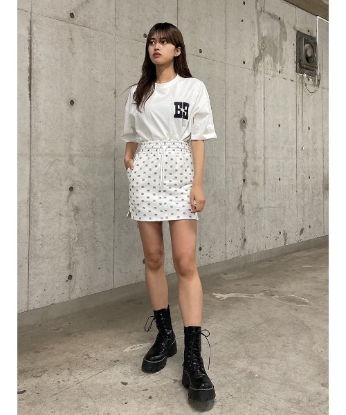 ENVYM（アンビー）の「EロゴBIGtee（Tシャツ/カットソー・レディース・ブルー/ブラック/パープル/ホワイト・FREE）」の17枚目の写真