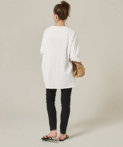 coca(coca)(コカ)の「ビッグシルエットロゴTチュニック(Tシャツ/カットソー・レディース・ホワイト/ベージュ・M/L)」の10枚目の写真