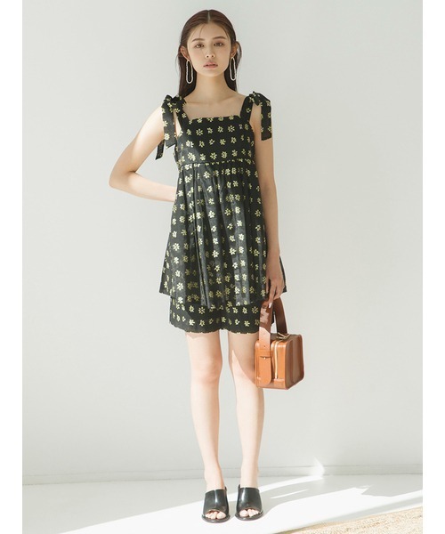 LILY BROWN(リリーブラウン)の「ラウンドトゥミュール(パンプス・レディース・ブラック/ホワイト/ゴールド・LARGE/SMALL/MEDIUM)」の4枚目の写真