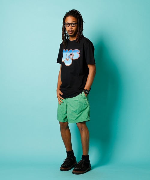 MUSIC TEE（ミュージックティー）の「YES  -  “CLASSIC BLUE LOGO”（Tシャツ/カットソー・メンズ・ブラック・MEDIUM/LARGE/X-LARGE/SMALL）」の3枚目の写真