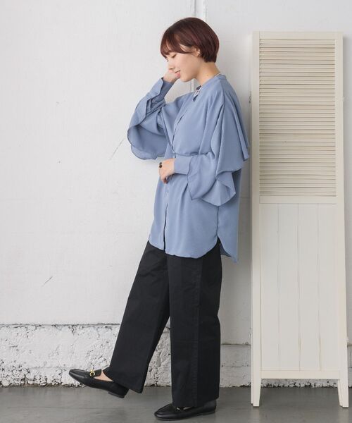 RETRO GIRL(レトロガール)の「ケープフリルチュニックBL(シャツ/ブラウス・レディース・オフホワイト/ライトベージュ/ブルー・FREE)」の12枚目の写真