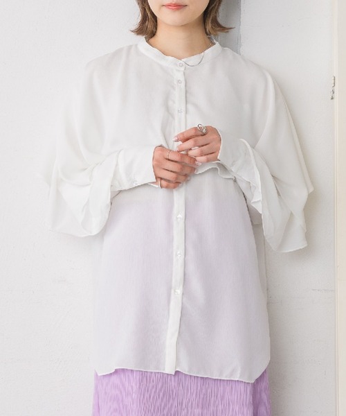 RETRO GIRL(レトロガール)の「ケープフリルチュニックBL(シャツ/ブラウス・レディース・オフホワイト/ライトベージュ/ブルー・FREE)」の1枚目の写真