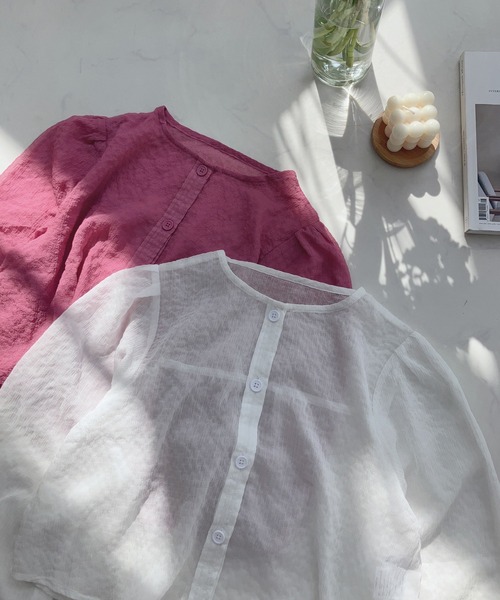 AS KNOW AS plus（アズノゥアズプラス）の「〇2WAYボリューム袖シャーリングブラウス（シャツ/ブラウス・レディース・ピンク/オフホワイト/ブラック・FREE）」の2枚目の写真