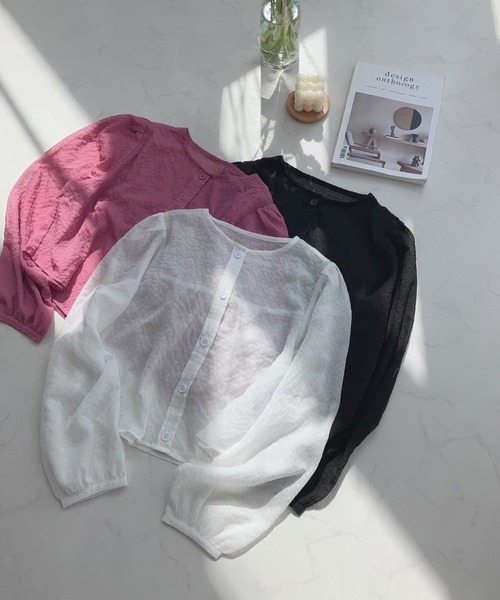 AS KNOW AS plus（アズノゥアズプラス）の「〇2WAYボリューム袖シャーリングブラウス（シャツ/ブラウス・レディース・ピンク/オフホワイト/ブラック・FREE）」の20枚目の写真