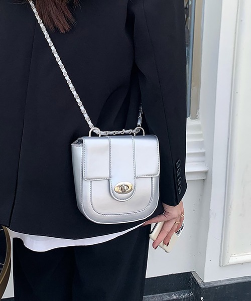 LOPASS（ロパス）の「チェーンスクエアショルダーバッグ（ショルダーバッグ・レディース・ブラック/シルバー・FREE）」の9枚目の写真