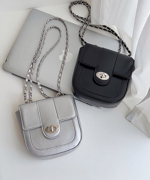 LOPASS（ロパス）の「チェーンスクエアショルダーバッグ（ショルダーバッグ・レディース・ブラック/シルバー・FREE）」の3枚目の写真