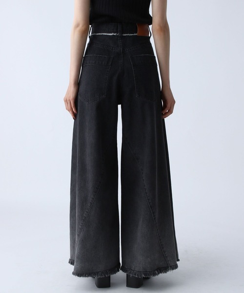 PAGEBOY（ページボーイ）の「ハカマデニム（デニムパンツ・レディース・ブルー/ブラック・25inch/26inch）」の14枚目の写真