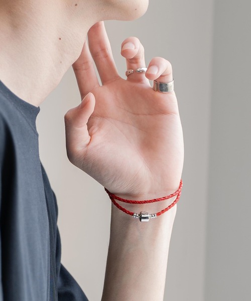 Rocky Monroe（ロッキーモンロー）の「ユニセックス デザインレザーブレスレット(編み込み/磁気バックル)（ブレスレット・メンズ・ピンク/ベージュ/ブラック/グレー/ホワイト/レッド/ブラウン/グリーン/ブラック系1/サックスブルー/ブラウン系/ブラック系/ネイビー/パープル/オレンジ/ダークブラウン・FREE）」の15枚目の写真