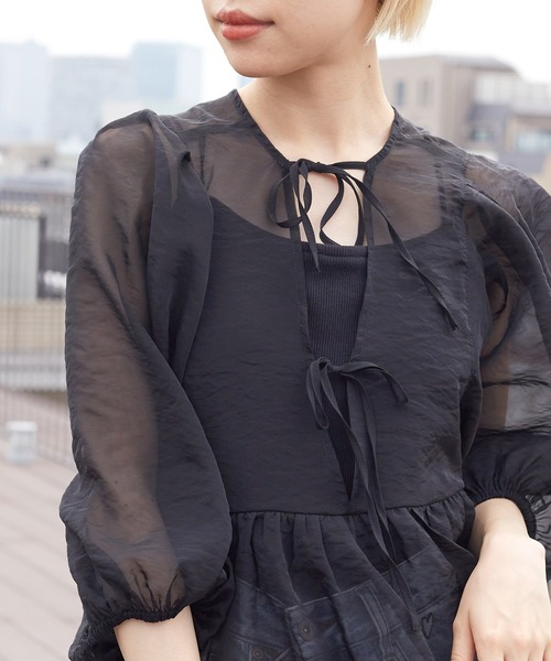 新品タグ付きROPÉ 2WAYタフタボリュームブラウス w closet（ダブルクローゼット）の「【前後2WAY】オーガンジー