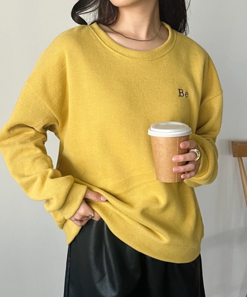CLEA(クレア)の「〈Be〉刺繍 オーバーサイズカラースウェット(スウェット・レディース・イエロー/アイボリー/ダークグリーン/ピンク/ネイビー/グレー・FREE)」の5枚目の写真