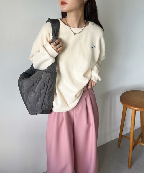 CLEA(クレア)の「〈Be〉刺繍 オーバーサイズカラースウェット(スウェット・レディース・イエロー/アイボリー/ダークグリーン/ピンク/ネイビー/グレー・FREE)」の9枚目の写真