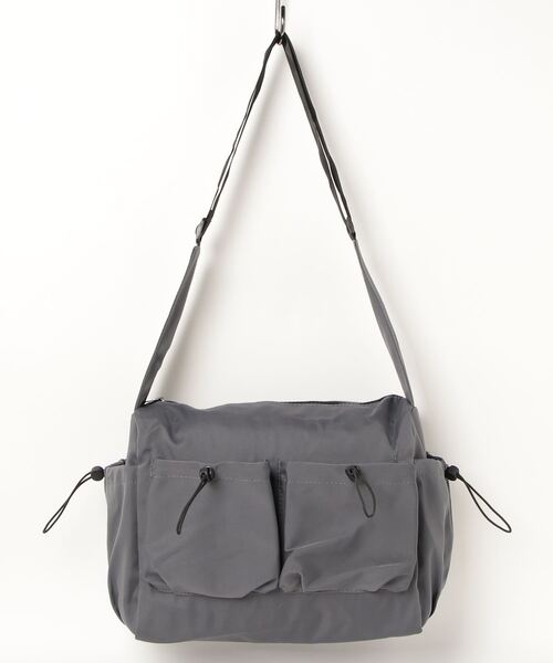rinto（リント）の「【recomend selection/セレクト】quadruple pocket drawstring bag 4つの巾着ポケットショルダーバッグ（ショルダーバッグ・レディース・ホワイト/ブラック/グレー・FREE）」の3枚目の写真