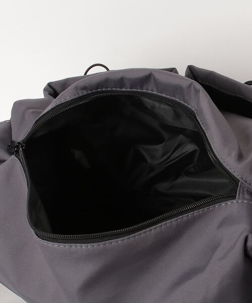 rinto（リント）の「【recomend selection/セレクト】quadruple pocket drawstring bag 4つの巾着ポケットショルダーバッグ（ショルダーバッグ・レディース・ホワイト/ブラック/グレー・FREE）」の6枚目の写真