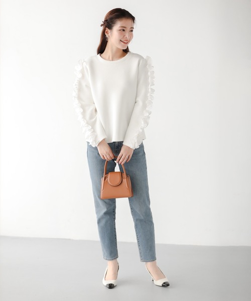 Fit more(フィットモア)の「ショルダーフリルパールダンボールニット(その他トップス・レディース・ブラック/ホワイト・FREE)」の8枚目の写真