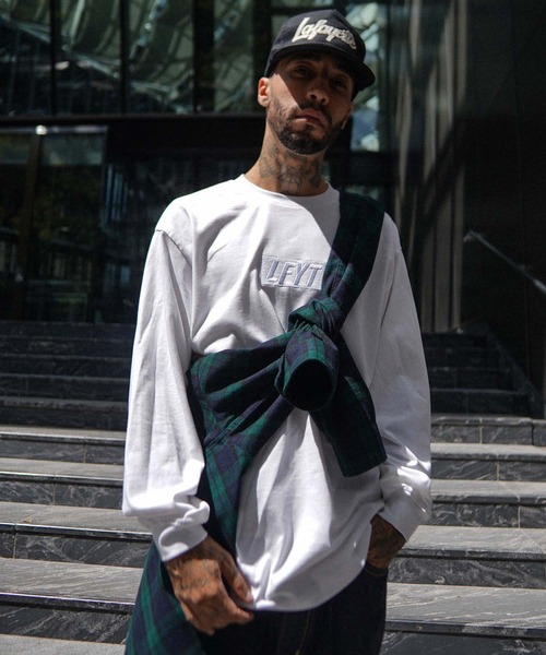 LFYT グレー 半袖ベースボールシャツ XXL エルエフワイティー LFYT ラファイエット Lafayette Tシャツ 半袖  ブラック/ホワイト/ブラウン/ブルー M-XLサイズ メンズ OLD ENGLISH LOGO PIGMENT DYED TEE -4.COLOR-  LFYT（エルエフワイティー）の「LFYT ラファイエット ... Lafayette グレー Tシャツ XL