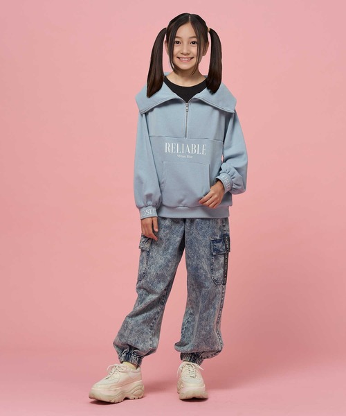 Right-on(ライトオン)の「【VIVIAN BLUE】ロゴテープポケットカーゴパンツ(カーゴパンツ・キッズ・ライトインディゴブルー/ブラック・150/130/120/140)」の7枚目の写真