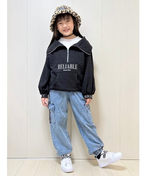 Right-on(ライトオン)の「【VIVIAN BLUE】ロゴテープポケットカーゴパンツ(カーゴパンツ・キッズ・ライトインディゴブルー/ブラック・150/130/120/140)」の10枚目の写真