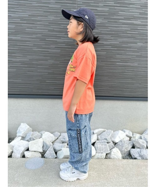 Right-on(ライトオン)の「【VIVIAN BLUE】ロゴテープポケットカーゴパンツ(カーゴパンツ・キッズ・ライトインディゴブルー/ブラック・150/130/120/140)」の20枚目の写真