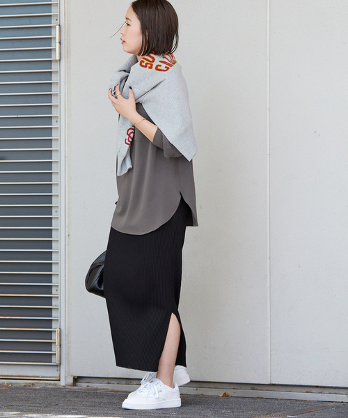 B.C STOCK(ベーセーストック)の「《追加》バックヘンリーロングTブラウス(シャツ/ブラウス・レディース・ホワイト/ブラック・FREE)」の14枚目の写真