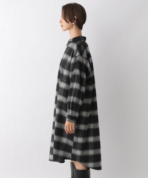 LEPSIM(レプシィム)の「シャギーチェックシャツワンピース 971546(ワンピース・レディース・オフホワイト/ブルー/ブラック・FREE)」の12枚目の写真