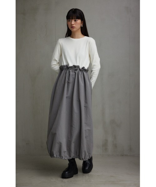 AZUL by moussy(アズールバイマウジー)の「ドッキングドローストリングワンピース(ワンピース・レディース・ブラック/グレー・MEDIUM/SMALL)」の11枚目の写真