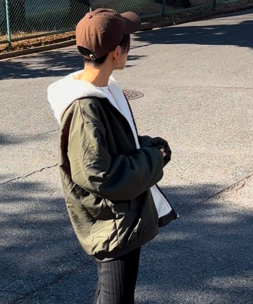 Ritzy（リッツィー）の「2way リバーシブル フードボアブルゾン（ブルゾン・レディース・ブラック/ホワイト/グレー/カーキ・M/L）」の4枚目の写真