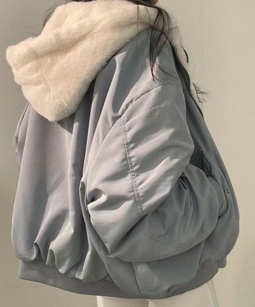 Ritzy（リッツィー）の「2way リバーシブル フードボアブルゾン（ブルゾン・レディース・ブラック/ホワイト/グレー/カーキ・M/L）」の8枚目の写真
