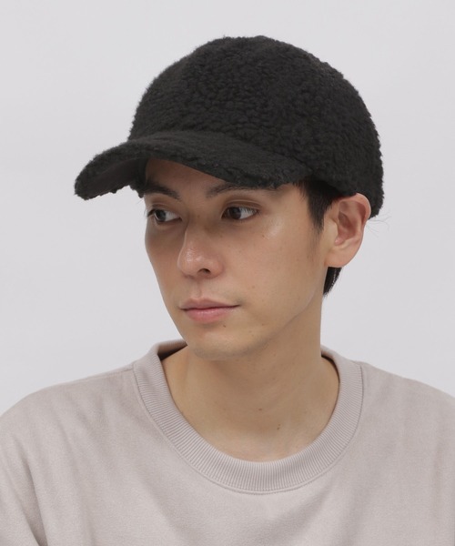 LAKOLE(ラコレ)の「ボア刺繍キャップ / 979192(キャップ・メンズ・ベージュ/グレー/ブラック・9)」の1枚目の写真