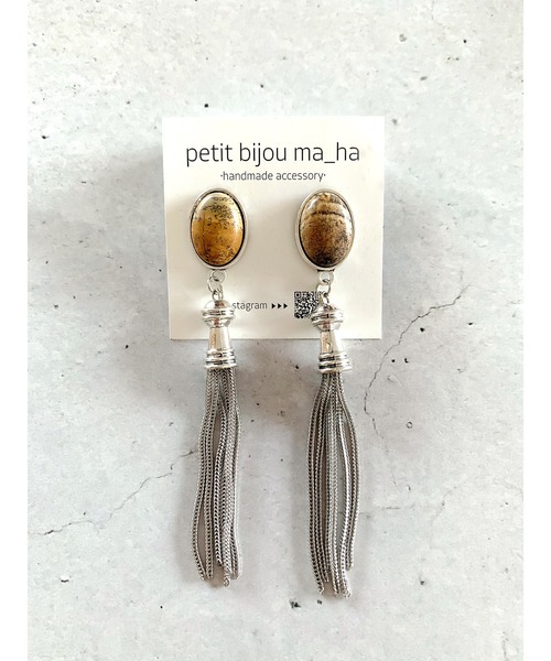tone(トーン)の「【petit bijou_ma_ha】カボション×タッセルピアス(ピアス(両耳用)・レディース・ブラック/オレンジ/パープル/ブルー/レッド/グリーン系その他/ベージュ系その他・FREE)」の2枚目の写真