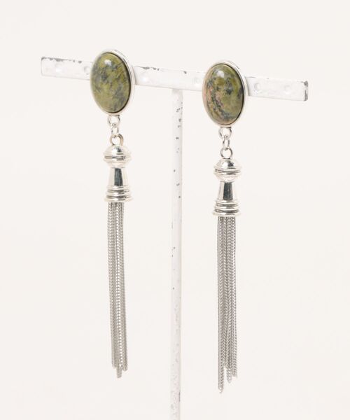 tone(トーン)の「【petit bijou_ma_ha】カボション×タッセルピアス(ピアス(両耳用)・レディース・ブラック/オレンジ/パープル/ブルー/レッド/グリーン系その他/ベージュ系その他・FREE)」の11枚目の写真