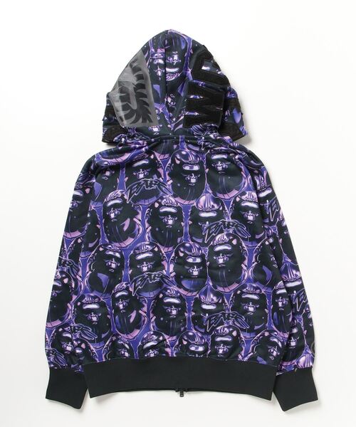 A BATHING APE（アベイシングエイプ）の「APE HEAD GRAFFITI
