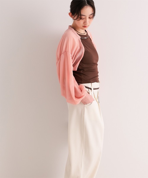 miette(ミエット)の「フロントチェーンボリュームスリーブシアーボレロ(カーディガン/ボレロ・レディース・オフホワイト/ピンク/ブルーグリーン/ブラック・FREE)」の20枚目の写真