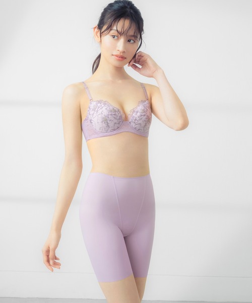 Wing ブラジャー　後ろ姿キレイ　スキマフィットD75 ウイング Wing ブラジャー 背中の段差をスムージング 脇高設計