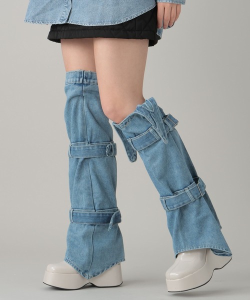 FOREVER 21（フォーエバー トゥエンティーワン）の「デニムレッグウォーマー（レッグウォーマー・レディース・ブルー・FREE）」の2枚目の写真