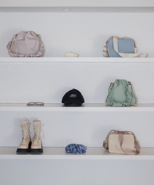 idem(イデム)の「kushu-kushu docking shoulder bag/くしゅくしゅショルダーバッグ(ショルダーバッグ・レディース・ミント/グレー・FREE)」の14枚目の写真