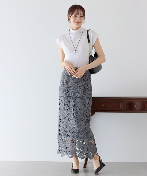 BLUEEAST（ブルーイースト）の「ハイネックフレンチスリーブTシャツ（Tシャツ/カットソー・レディース・ブルー/グレイッシュベージュ/ブラック/グリーン/ホワイト/ベージュ・MEDIUM）」の12枚目の写真