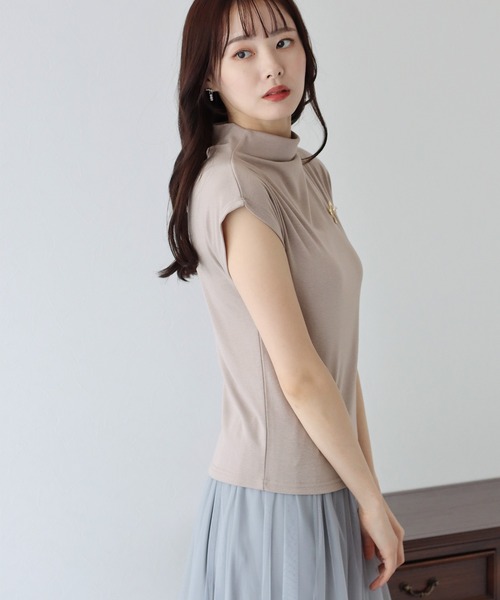 BLUEEAST（ブルーイースト）の「ハイネックフレンチスリーブTシャツ（Tシャツ/カットソー・レディース・ブルー/グレイッシュベージュ/ブラック/グリーン/ホワイト/ベージュ・MEDIUM）」の22枚目の写真