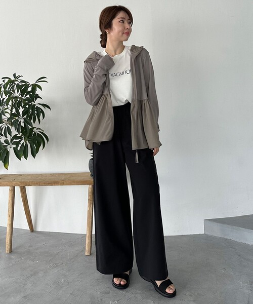 UNFILO(アンフィーロ)の「FINE MOVE ワイドパンツ(その他パンツ・レディース・ブラック系/カーキ系/ベージュ系/ホワイト系/グレー系/ネイビー系/ワイン系・XX-LARGE/X-LARGE)」の20枚目の写真