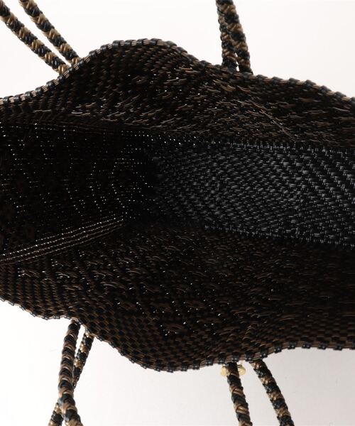 Letra（レトラ）の「メルカドバッグ　ロンボ　ブラック/ゴールド　ミディアム（かごバッグ・レディース・ブラック系その他・MEDIUM）」の4枚目の写真