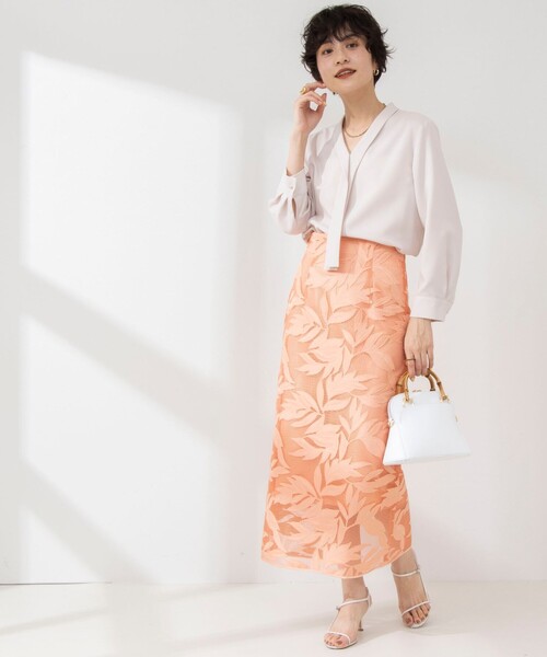 NOLLEY’S Sophi(ノーリーズソフィ)の「アムンゼン タイブラウス(シャツ/ブラウス・レディース・ベビーピンク/オフホワイト・36/38)」の9枚目の写真
