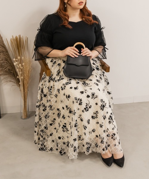 CLETTE(クレット)の「花柄チュールスカート(スカート・レディース・アイボリー/グレー・4L/3L/LL)」の8枚目の写真