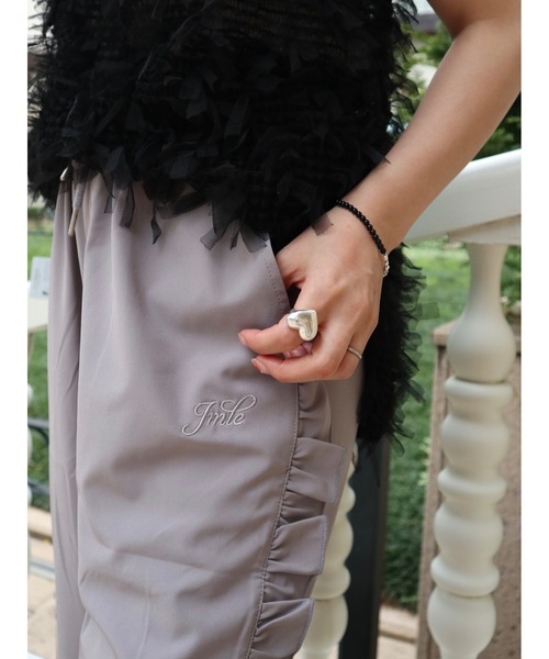 JUMELLE（ジュメロ）の「sidefrill loose pants【低身長~高身長】（スラックス・レディース・グレー・MEDIUM/SMALL）」の12枚目の写真