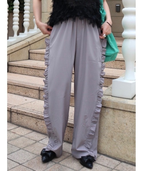 JUMELLE（ジュメロ）の「sidefrill loose pants【低身長~高身長】（スラックス・レディース・グレー・MEDIUM/SMALL）」の9枚目の写真