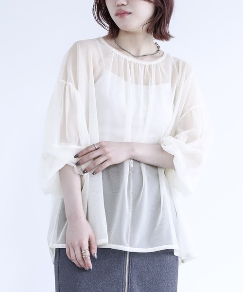 n'OrLABEL(ノアールレーベル)の「【廃盤】『ランタンスリーブシアーチュールカットソー』(Tシャツ/カットソー・レディース・アイボリー/ブラック・FREE)」の2枚目の写真