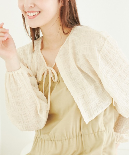 ROPE' PICNIC(ロペピクニック)の「ふくれジャガードボレロ(カーディガン/ボレロ・レディース・ブラック/キナリ・FREE)」の2枚目の写真