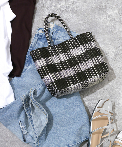 JOURNAL STANDARD relume(ジャーナルスタンダード レリューム)の「RELUME メルカドバッグ(かごバッグ・レディース・ブラック/ホワイト/グリーン・FREE)」の3枚目の写真