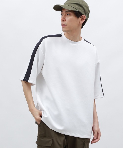 LAKOLE(ラコレ)の「【接触冷感】ダンボール袖ラインT / 127469(Tシャツ/カットソー・メンズ・ブラック/ホワイト/キャメル/グリーン・MEDIUM/LARGE/X-LARGE)」の1枚目の写真