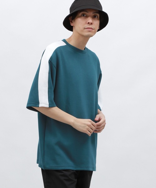 LAKOLE(ラコレ)の「【接触冷感】ダンボール袖ラインT / 127469(Tシャツ/カットソー・メンズ・ブラック/ホワイト/キャメル/グリーン・MEDIUM/LARGE/X-LARGE)」の3枚目の写真